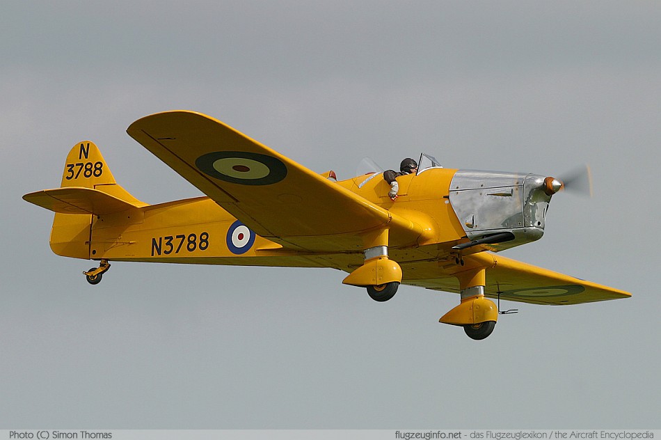 http://www.flugzeuginfo.net/acimages/miles_m14a_simonthomas.jpg