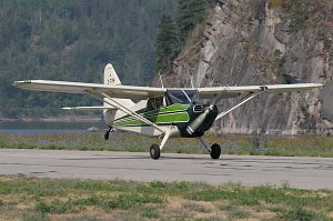 Stinson 108-3 Voyager © Douglas Noblet