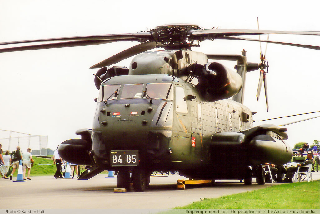 Sikorsky CH-53GS German Army Aviation / Heer 84+85 V65-083 Royal International Air Tattoo 2001 Royal Air Force Station Cottesmore (EGXJ) 2001-07-27 � Karsten Palt, ID 11946 Sikorsky CH-53GS German Army Aviation / Heer 84+85 V65-083 Royal International Air Tattoo 2001 Royal Air Force Station Cottesmore (EGXJ) 2001-07-27 � Karsten Palt, ID 11946