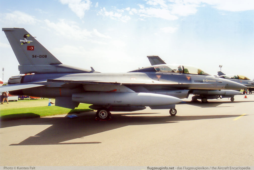 General Dynamics / Lockheed Martin F-16D Turkish Air Force 94-0108 HD-10 Royal International Air Tattoo 2001 Royal Air Force Station Cottesmore (EGXJ) 2001-07-27 � Karsten Palt, ID 11955 General Dynamics / Lockheed Martin F-16D Turkish Air Force 94-0108 HD-10 Royal International Air Tattoo 2001 Royal Air Force Station Cottesmore (EGXJ) 2001-07-27 � Karsten Palt, ID 11955
