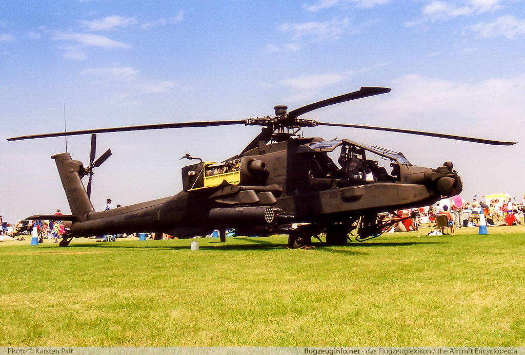 McDonnell Douglas / Boeing AH-64D Apache Royal Netherlands AF / Koninklijke Luchtmacht Q-09 DN009 Royal International Air Tattoo 2001 Royal Air Force Station Cottesmore (EGXJ) 2001-07-27 � Karsten Palt, ID 11980 McDonnell Douglas / Boeing AH-64D Apache Royal Netherlands AF / Koninklijke Luchtmacht Q-09 DN009 Royal International Air Tattoo 2001 Royal Air Force Station Cottesmore (EGXJ) 2001-07-27 � Karsten Palt, ID 11980