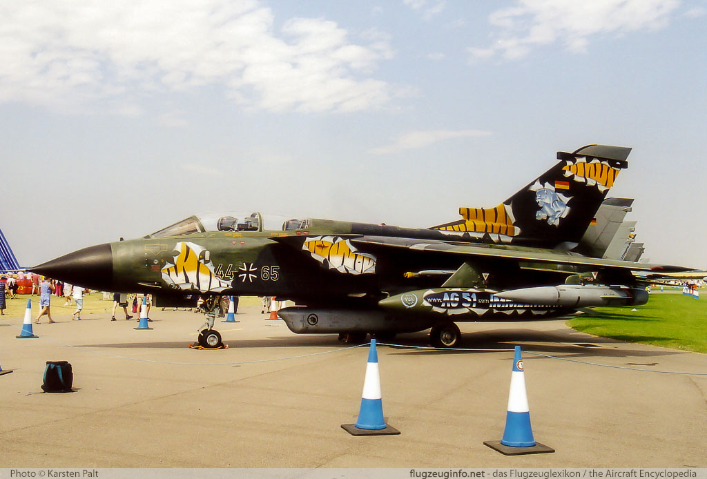Panavia Tornado IDS German Air Force / Luftwaffe 44+65 417/GS122/4165 Royal International Air Tattoo 2001 Royal Air Force Station Cottesmore (EGXJ) 2001-07-27 � Karsten Palt, ID 11993 Panavia Tornado IDS German Air Force / Luftwaffe 44+65 417/GS122/4165 Royal International Air Tattoo 2001 Royal Air Force Station Cottesmore (EGXJ) 2001-07-27 � Karsten Palt, ID 11993