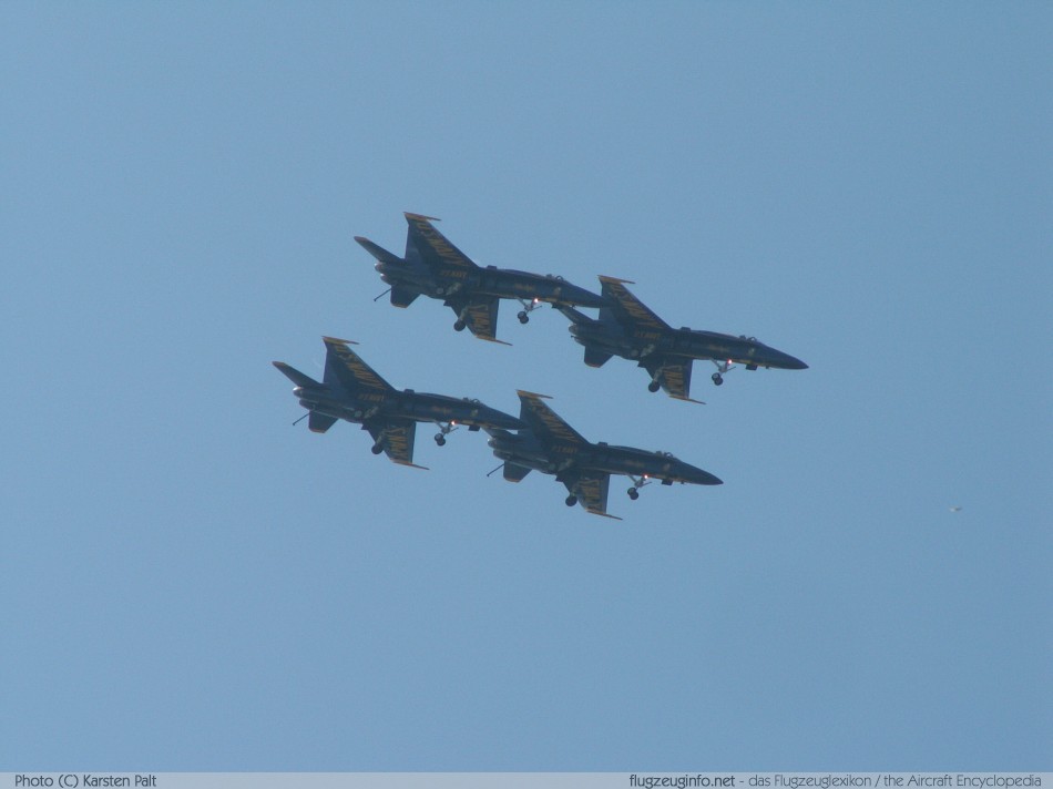 United States Navy Open Dagen Koninklijke Luchtmacht 2006 Leeuwarden (EHLW / LHW) 2006-06-17 � Karsten Palt, ID 41 United States Navy Open Dagen Koninklijke Luchtmacht 2006 Leeuwarden (EHLW / LHW) 2006-06-17 � Karsten Palt, ID 41