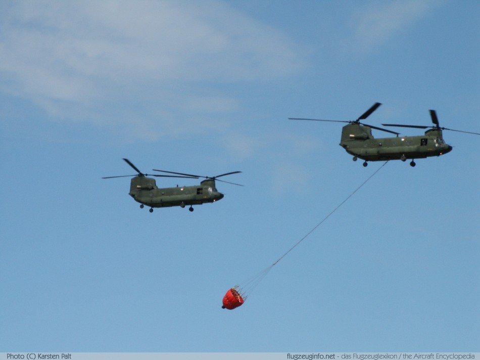 Boeing - Vertol CH-47D Royal Netherlands AF / Koninklijke Luchtmacht Open Dagen Koninklijke Luchtmacht 2006 Leeuwarden (EHLW / LHW) 2006-06-17 � Karsten Palt, ID 28 Boeing - Vertol CH-47D Royal Netherlands AF / Koninklijke Luchtmacht Open Dagen Koninklijke Luchtmacht 2006 Leeuwarden (EHLW / LHW) 2006-06-17 � Karsten Palt, ID 28