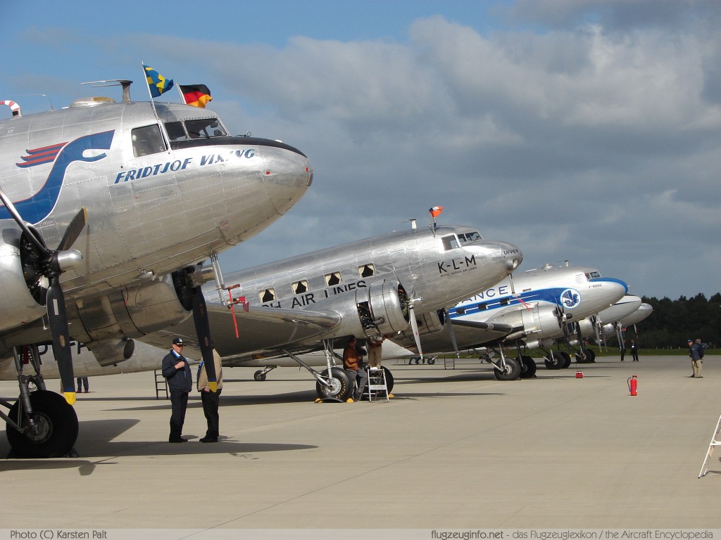 Airport-Days 2007 Hamburg-Fuhlsbüttel (EDDH / HAM) 2007-09-15 � Karsten Palt, ID 716 Airport-Days 2007 Hamburg-Fuhlsbüttel (EDDH / HAM) 2007-09-15 � Karsten Palt, ID 716