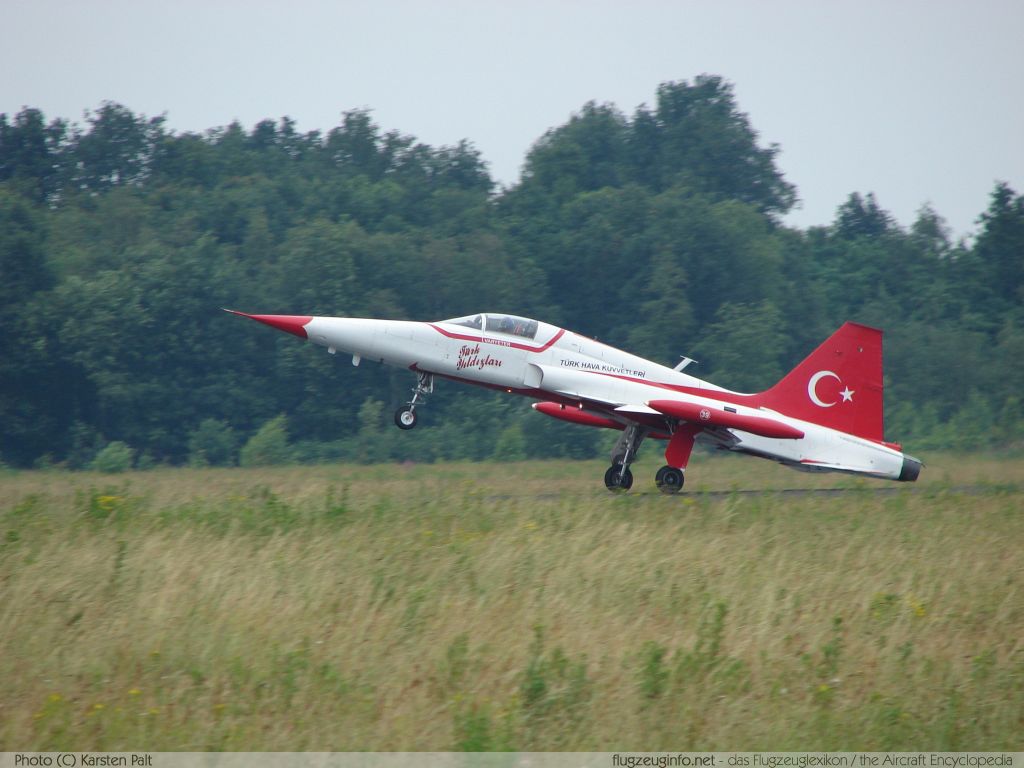 Northrop F-5A (NF-5A) Turkish Air Force 70-3039 3039 Open Dagen Koninklijke Luchtmacht 2007 Volkel (EHVK / UDE) 2007-06-15 � Karsten Palt, ID 288