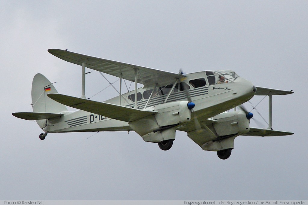De Havilland DH 89A Dragon Rapid D-ILIT 6879 Oldtimer-Fliegertreffen 2007 Kirchheim unter Teck - Hahnweide (EDST) 2007-09-08 � Karsten Palt, ID 566 De Havilland DH 89A Dragon Rapid D-ILIT 6879 Oldtimer-Fliegertreffen 2007 Kirchheim unter Teck - Hahnweide (EDST) 2007-09-08 � Karsten Palt, ID 566
