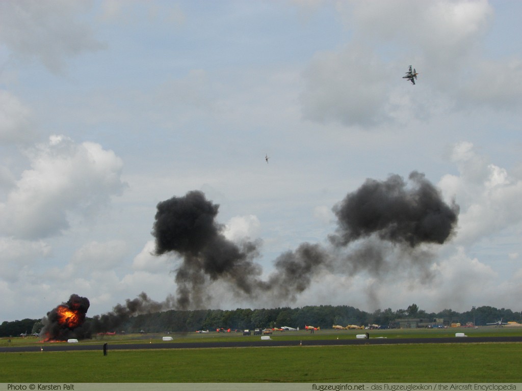 Open Dagen Koninklijke Luchtmacht 2008 Leeuwarden (EHLW / LHW) 2008-06-20 � Karsten Palt, ID 944 Open Dagen Koninklijke Luchtmacht 2008 Leeuwarden (EHLW / LHW) 2008-06-20 � Karsten Palt, ID 944