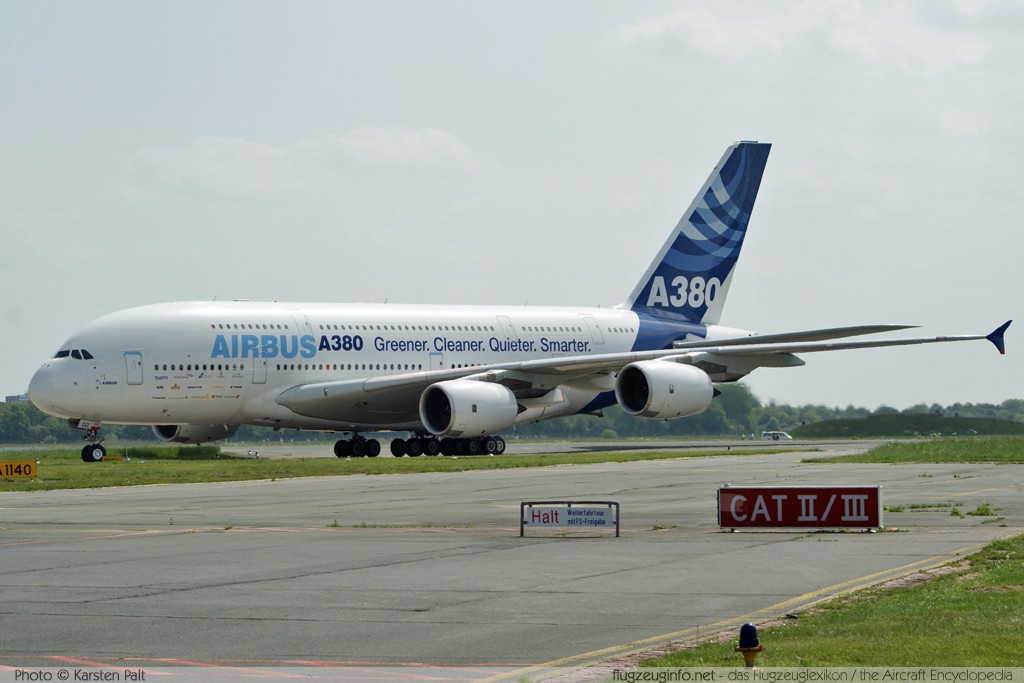 Airbus A380-841 Airbus F-WWOW 001 Flugtag Bremen 2009 Bremen (EDDW / BRE) 2009-05-10 � Karsten Palt, ID 2133 Airbus A380-841 Airbus F-WWOW 001 Flugtag Bremen 2009 Bremen (EDDW / BRE) 2009-05-10 � Karsten Palt, ID 2133