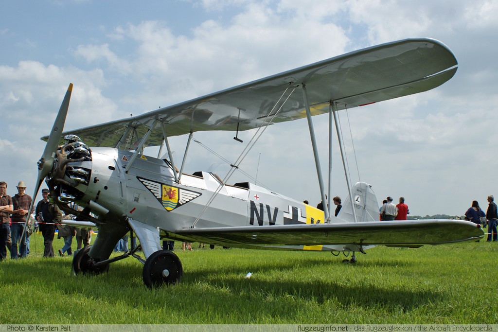 Focke-Wulf FW 44J Stieglitz Quax - Verein z. Förd. von historischem Fluggerät D-ENAY 45 Flugtag Bremen 2009 Bremen (EDDW / BRE) 2009-05-10 � Karsten Palt, ID 2098 Focke-Wulf FW 44J Stieglitz Quax - Verein z. Förd. von historischem Fluggerät D-ENAY 45 Flugtag Bremen 2009 Bremen (EDDW / BRE) 2009-05-10 � Karsten Palt, ID 2098