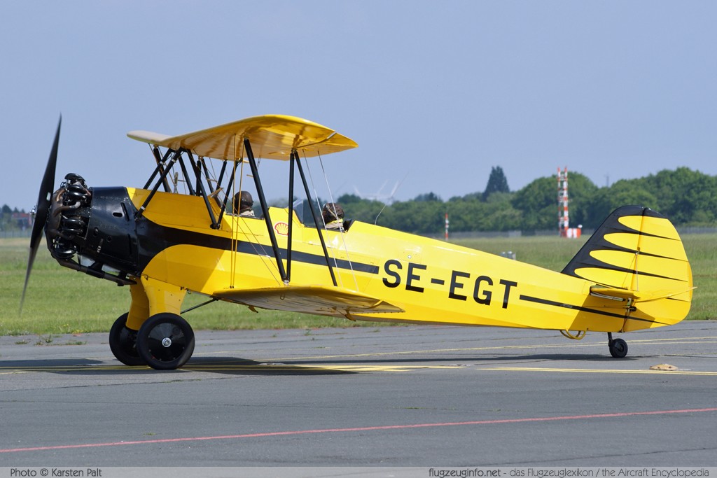 Focke-Wulf FW 44J Stieglitz SE-EGT 81 Flugtag Bremen 2009 Bremen (EDDW / BRE) 2009-05-10 � Karsten Palt, ID 2151 Focke-Wulf FW 44J Stieglitz SE-EGT 81 Flugtag Bremen 2009 Bremen (EDDW / BRE) 2009-05-10 � Karsten Palt, ID 2151