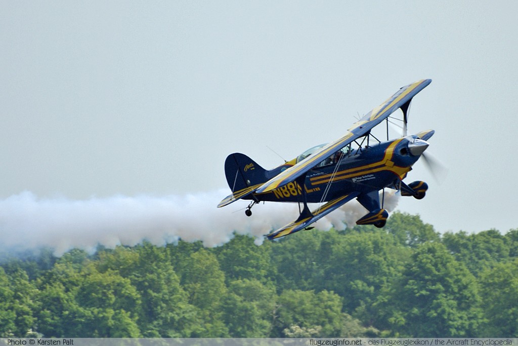 Pitts (Aerotek/Christen) S-2B Special N88NL 5147 Flugtag Bremen 2009 Bremen (EDDW / BRE) 2009-05-10 � Karsten Palt, ID 2141 Pitts (Aerotek/Christen) S-2B Special N88NL 5147 Flugtag Bremen 2009 Bremen (EDDW / BRE) 2009-05-10 � Karsten Palt, ID 2141