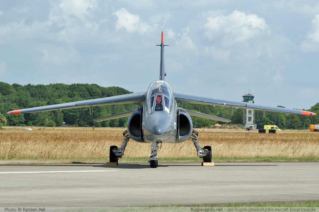 Dassault / Dornier AlphaJet 1B+ Belgian Air Component AT08 B08/1024 Luchtmachtdagen 2009 Volkel (EHVK / UDE) 2009-06-19 � Karsten Palt, ID 2313 Dassault / Dornier AlphaJet 1B+ Belgian Air Component AT08 B08/1024 Luchtmachtdagen 2009 Volkel (EHVK / UDE) 2009-06-19 � Karsten Palt, ID 2313