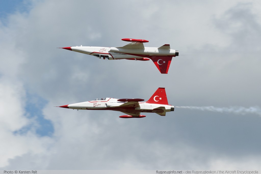 Luchtmachtdagen 2009 Volkel (EHVK / UDE) 2009-06-19 � Karsten Palt, ID 2391 Luchtmachtdagen 2009 Volkel (EHVK / UDE) 2009-06-19 � Karsten Palt, ID 2391