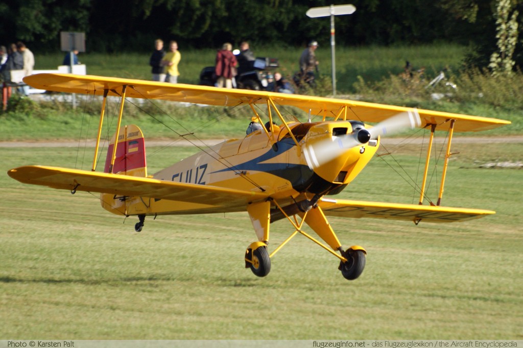 Bücker Bü-131B Jungmann (R-180 Lerche) D-EUUZ 15 Oldtimer-Fliegertreffen 2009 Kirchheim unter Teck - Hahnweide (EDST) 2009-09-04 � Karsten Palt, ID 2564 Bücker Bü-131B Jungmann (R-180 Lerche) D-EUUZ 15 Oldtimer-Fliegertreffen 2009 Kirchheim unter Teck - Hahnweide (EDST) 2009-09-04 � Karsten Palt, ID 2564
