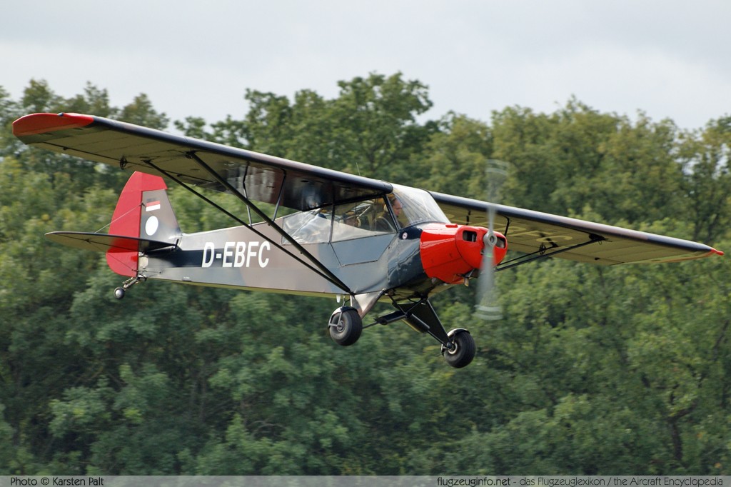 Piper PA-18-95 Super Cub D-EBFC 18-3161 Oldtimer-Fliegertreffen 2009 Kirchheim unter Teck - Hahnweide (EDST) 2009-09-05 � Karsten Palt, ID 2602 Piper PA-18-95 Super Cub D-EBFC 18-3161 Oldtimer-Fliegertreffen 2009 Kirchheim unter Teck - Hahnweide (EDST) 2009-09-05 � Karsten Palt, ID 2602