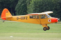 Piper PA-18-95 Super Cub  D-EDFZ 18-3427 Oldtimer-Fliegertreffen 2009 Kirchheim unter Teck - Hahnweide (EDST) 2009-09-04, Photo by: Karsten Palt