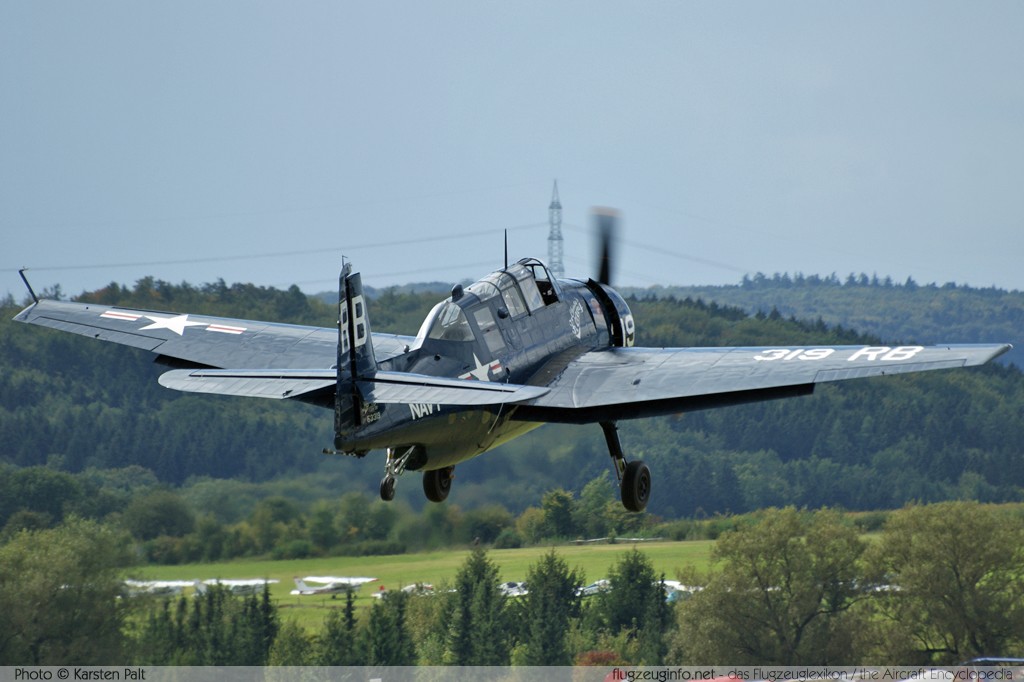 Grumman TBM-3R Avenger Association Charlies Heavy HB-RDG 53319 Oldtimer-Fliegertreffen 2009 Kirchheim unter Teck - Hahnweide (EDST) 2009-09-05 � Karsten Palt, ID 2710 Grumman TBM-3R Avenger Association Charlies Heavy HB-RDG 53319 Oldtimer-Fliegertreffen 2009 Kirchheim unter Teck - Hahnweide (EDST) 2009-09-05 � Karsten Palt, ID 2710