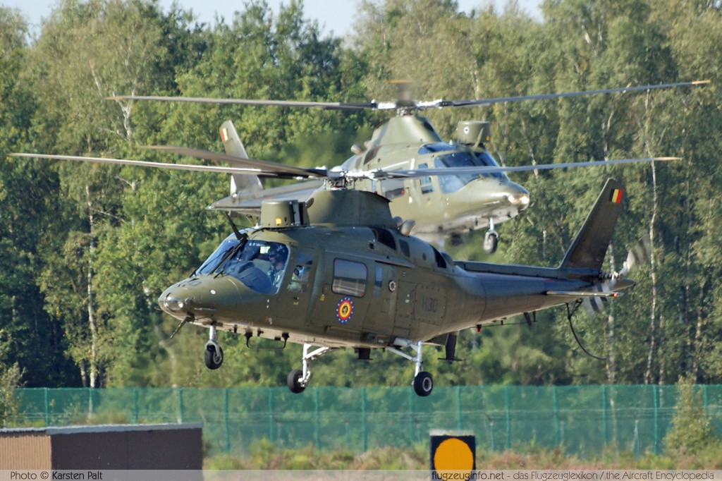 Agusta A109BA Belgian Air Component H30 0330 NATO Tigermeet 2009 Kleine Brogel (EBBL) 2009-09-23 � Karsten Palt, ID 2751