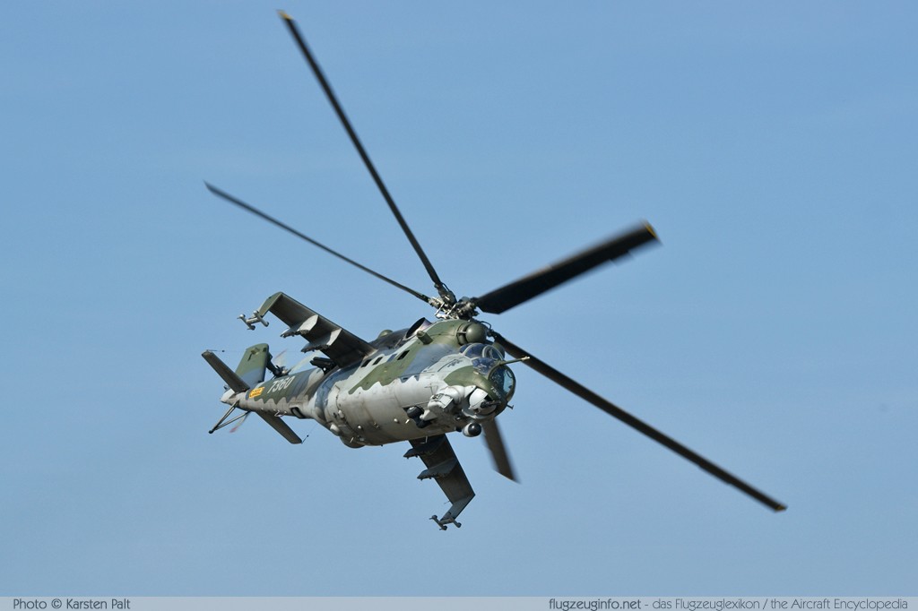Mil Mi-35 (Mi-24V) Czech Air Force 7360 087360 NATO Tigermeet 2009 Kleine Brogel (EBBL) 2009-09-23 � Karsten Palt, ID 2807 Mil Mi-35 (Mi-24V) Czech Air Force 7360 087360 NATO Tigermeet 2009 Kleine Brogel (EBBL) 2009-09-23 � Karsten Palt, ID 2807