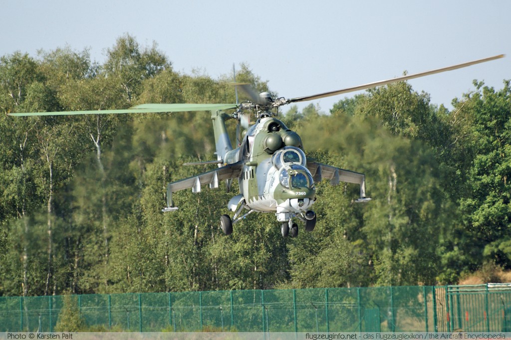 Mil Mi-35 (Mi-24V) Czech Air Force 7360 087360 NATO Tigermeet 2009 Kleine Brogel (EBBL) 2009-09-23 � Karsten Palt, ID 2810 Mil Mi-35 (Mi-24V) Czech Air Force 7360 087360 NATO Tigermeet 2009 Kleine Brogel (EBBL) 2009-09-23 � Karsten Palt, ID 2810