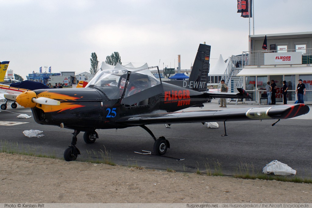 Moravan Zlin Z-42M Private D-EWNT 0062 ILA Berlin 2010 Berlin - Schönefeld (EDDB / SXF) 2010-06-11 � Karsten Palt, ID 3463 Moravan Zlin Z-42M Private D-EWNT 0062 ILA Berlin 2010 Berlin - Schönefeld (EDDB / SXF) 2010-06-11 � Karsten Palt, ID 3463