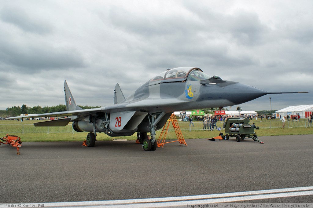 Mikoyan Gurevich MiG-29UB Polish Air Force 28 N50903014528 Luchtmachtdagen 2010 Gilze-Rijen (EHGR) 2010-06-18 � Karsten Palt, ID 3332 Mikoyan Gurevich MiG-29UB Polish Air Force 28 N50903014528 Luchtmachtdagen 2010 Gilze-Rijen (EHGR) 2010-06-18 � Karsten Palt, ID 3332