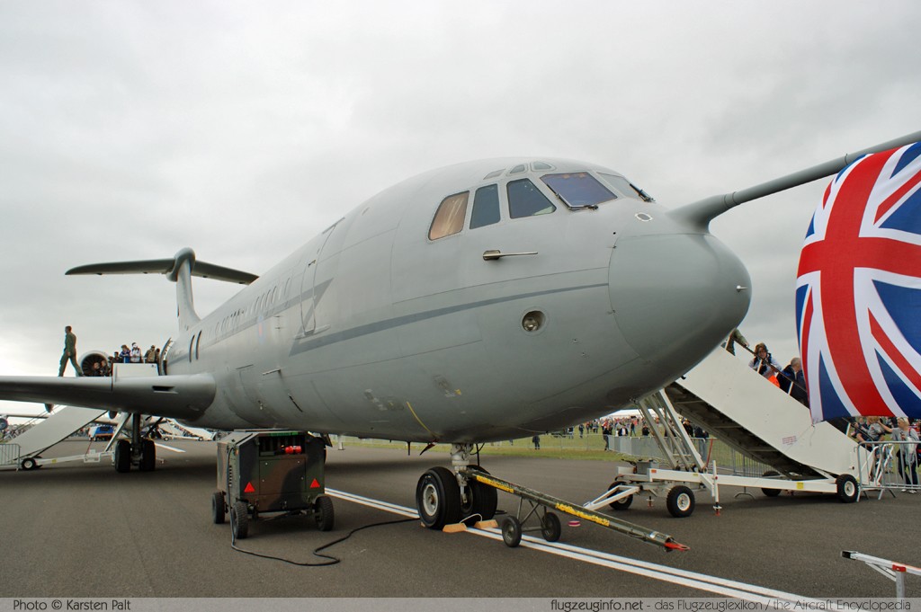 Vickers VC-10 C1K Royal Air Force XV102 832 Luchtmachtdagen 2010 Gilze-Rijen (EHGR) 2010-06-18 � Karsten Palt, ID 3350 Vickers VC-10 C1K Royal Air Force XV102 832 Luchtmachtdagen 2010 Gilze-Rijen (EHGR) 2010-06-18 � Karsten Palt, ID 3350