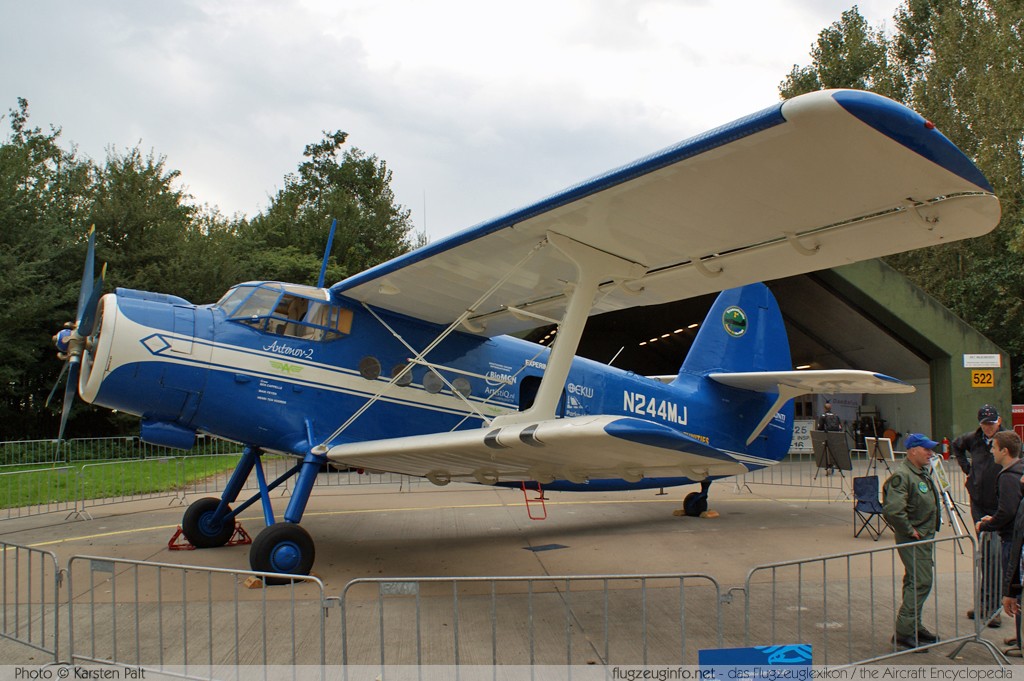Antonov An-2 Clean Tech Development Center N244MJ 1G17244 Luchtmachtdagen 2011 Leeuwarden (EHLW / LHW) 2011-09-16 � Karsten Palt, ID 5616 Antonov An-2 Clean Tech Development Center N244MJ 1G17244 Luchtmachtdagen 2011 Leeuwarden (EHLW / LHW) 2011-09-16 � Karsten Palt, ID 5616