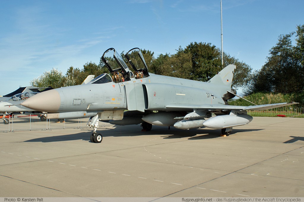McDonnell F-4F Phantom II German Air Force / Luftwaffe 37+01 4330 Luchtmachtdagen 2011 Leeuwarden (EHLW / LHW) 2011-09-16 � Karsten Palt, ID 5633 McDonnell F-4F Phantom II German Air Force / Luftwaffe 37+01 4330 Luchtmachtdagen 2011 Leeuwarden (EHLW / LHW) 2011-09-16 � Karsten Palt, ID 5633