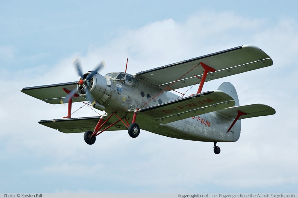 Antonov An-2TD Freunde der Antonow e.V. D-FWJM 1G166-39 Oldtimer-Fliegertreffen 2013 Kirchheim unter Teck - Hahnweide (EDST) 2013-09-07 � Karsten Palt, ID 7390 Antonov An-2TD Freunde der Antonow e.V. D-FWJM 1G166-39 Oldtimer-Fliegertreffen 2013 Kirchheim unter Teck - Hahnweide (EDST) 2013-09-07 � Karsten Palt, ID 7390