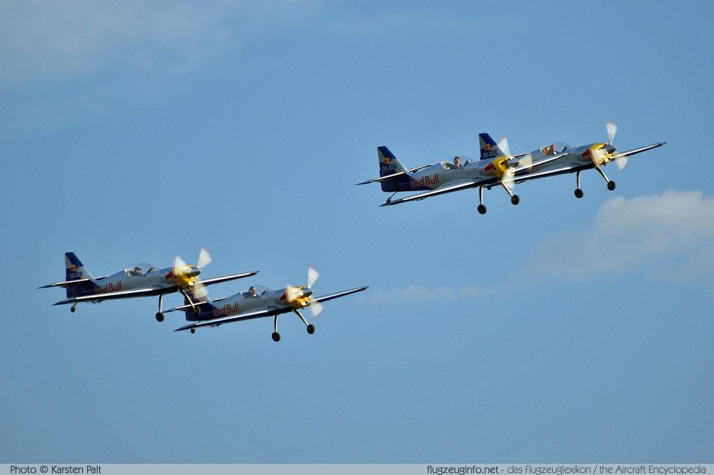 Moravan Zlin Z-50LX The Flying Bulls Aerobatics Team Oldtimer-Fliegertreffen 2013 Kirchheim unter Teck - Hahnweide (EDST) 2013-09-07 � Karsten Palt, ID 7426 Moravan Zlin Z-50LX The Flying Bulls Aerobatics Team Oldtimer-Fliegertreffen 2013 Kirchheim unter Teck - Hahnweide (EDST) 2013-09-07 � Karsten Palt, ID 7426