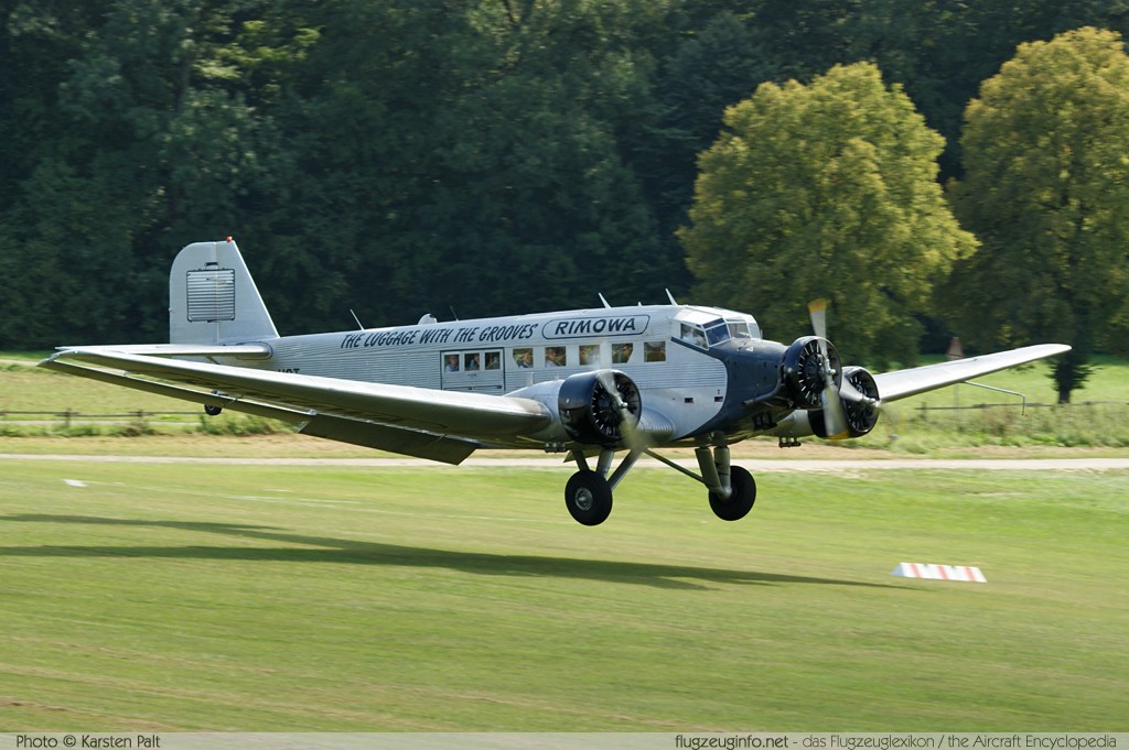 Junkers Ju 52/3m g4e JU-Air HB-HOT 6595 Oldtimer-Fliegertreffen 2013 Kirchheim unter Teck - Hahnweide (EDST) 2013-09-06 � Karsten Palt, ID 7318 Junkers Ju 52/3m g4e JU-Air HB-HOT 6595 Oldtimer-Fliegertreffen 2013 Kirchheim unter Teck - Hahnweide (EDST) 2013-09-06 � Karsten Palt, ID 7318