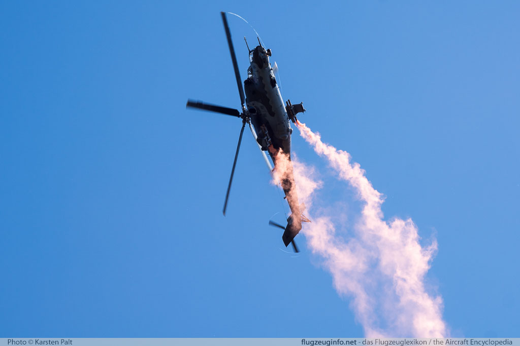 Mil Mi-24V Czech Air Force 7357 087357 Flugtag Breitscheid 2015 Breitscheid (EDGB) 2015-08-30 � Karsten Palt, ID 12109 Mil Mi-24V Czech Air Force 7357 087357 Flugtag Breitscheid 2015 Breitscheid (EDGB) 2015-08-30 � Karsten Palt, ID 12109