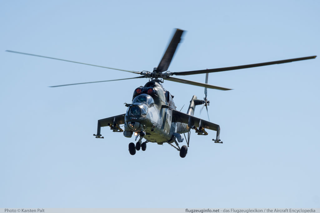 Mil Mi-24V Czech Air Force 7357 087357 Flugtag Breitscheid 2015 Breitscheid (EDGB) 2015-08-30 � Karsten Palt, ID 12110 Mil Mi-24V Czech Air Force 7357 087357 Flugtag Breitscheid 2015 Breitscheid (EDGB) 2015-08-30 � Karsten Palt, ID 12110