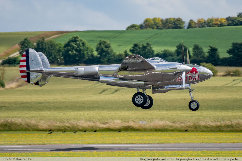 Lockheed P-38L Lightning Flying Bulls N25Y 422-8509 Flying Legends 2016 Duxford Aerodrome (EGSU / QFO) 2016-07-10 � Karsten Palt, ID 12996 Lockheed P-38L Lightning Flying Bulls N25Y 422-8509 Flying Legends 2016 Duxford Aerodrome (EGSU / QFO) 2016-07-10 � Karsten Palt, ID 12996