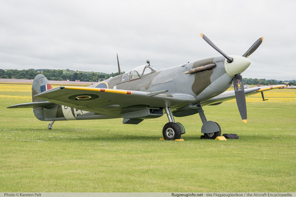 Supermarine Spitfire LF Mk.Vb (LF5B) The Fighter Collection G-LFVB CBAF/2403 Flying Legends 2016 Duxford Aerodrome (EGSU / QFO) 2016-07-10 � Karsten Palt, ID 13034 Supermarine Spitfire LF Mk.Vb (LF5B) The Fighter Collection G-LFVB CBAF/2403 Flying Legends 2016 Duxford Aerodrome (EGSU / QFO) 2016-07-10 � Karsten Palt, ID 13034