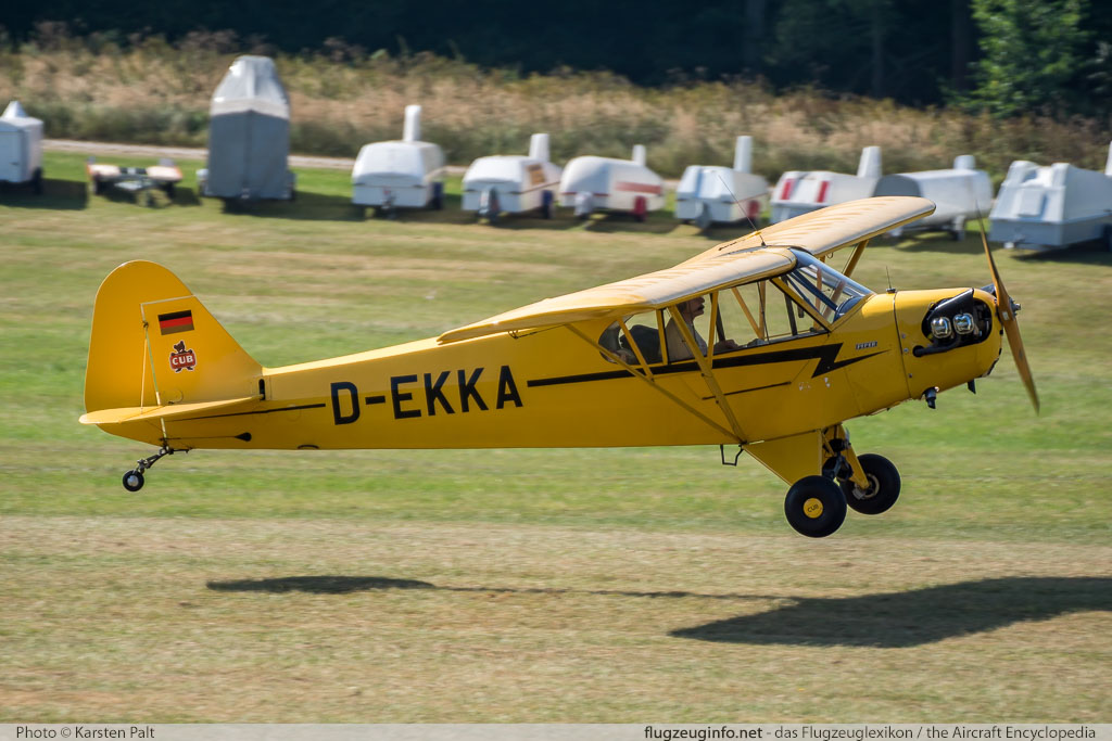 Piper J-3C-65 Cub D-EKKA 6298 Oldtimer-Fliegertreffen 2016 Kirchheim unter Teck - Hahnweide (EDST) 2016-09-10 � Karsten Palt, ID 13511 Piper J-3C-65 Cub D-EKKA 6298 Oldtimer-Fliegertreffen 2016 Kirchheim unter Teck - Hahnweide (EDST) 2016-09-10 � Karsten Palt, ID 13511