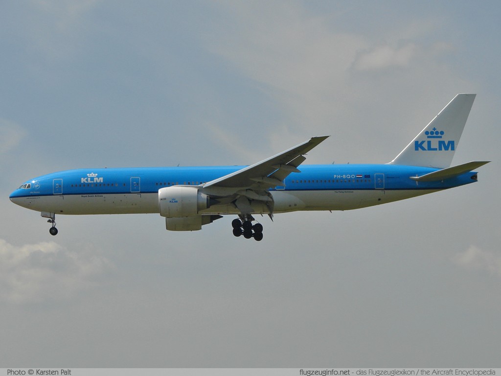Boeing 777-206ER KLM - Royal Dutch Airlines PH-BQO 35295 / 609 Amsterdam-Schiphol (EHAM / AMS) 2007-06-19 � Karsten Palt, ID 348 Boeing 777-206ER KLM - Royal Dutch Airlines PH-BQO 35295 / 609 Amsterdam-Schiphol (EHAM / AMS) 2007-06-19 � Karsten Palt, ID 348