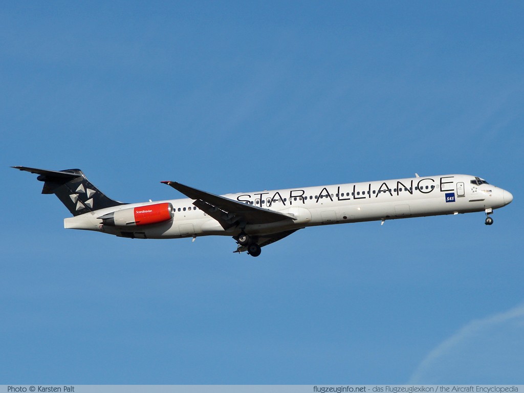 McDonnell Douglas MD-82 SAS Scandinavian Airline System OY-KHE 49604 / 1456 Frankfurt am Main (EDDF / FRA) 2007-10-20 � Karsten Palt, ID 768 McDonnell Douglas MD-82 SAS Scandinavian Airline System OY-KHE 49604 / 1456 Frankfurt am Main (EDDF / FRA) 2007-10-20 � Karsten Palt, ID 768