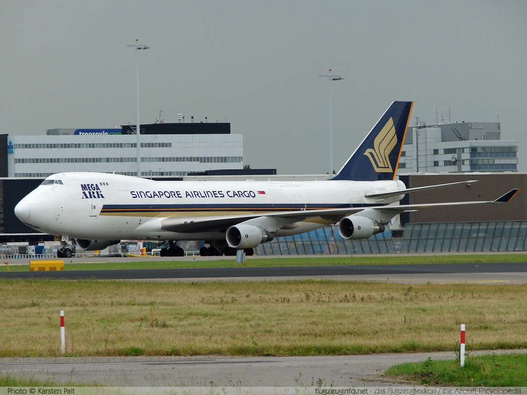 Boeing 747-412F/SCD Singapore Airlines Cargo 9V-SFO 32900 / 1349 Amsterdam-Schiphol (EHAM / AMS) 2007-06-19 � Karsten Palt, ID 322 Boeing 747-412F/SCD Singapore Airlines Cargo 9V-SFO 32900 / 1349 Amsterdam-Schiphol (EHAM / AMS) 2007-06-19 � Karsten Palt, ID 322