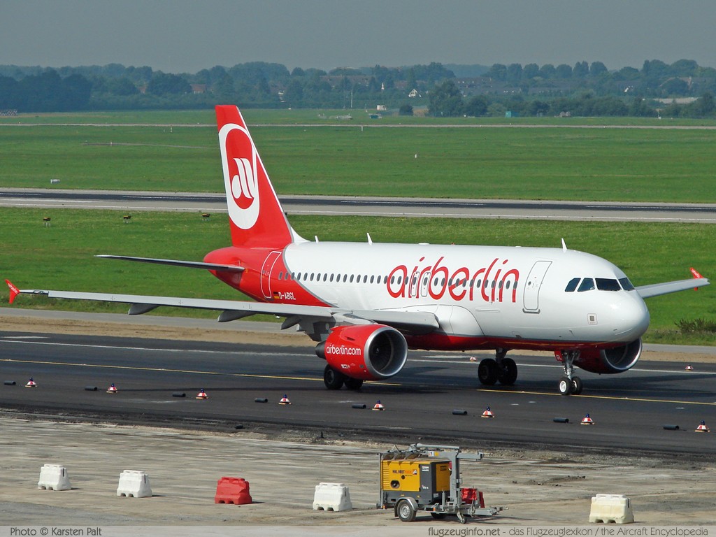 Airbus A319-112 Air Berlin D-ABGL 3586 Düsseldorf International (EDDL / DUS) 2008-08-16 � Karsten Palt, ID 1325 Airbus A319-112 Air Berlin D-ABGL 3586 Düsseldorf International (EDDL / DUS) 2008-08-16 � Karsten Palt, ID 1325