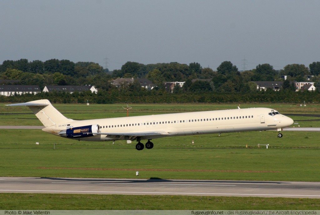 McDonnell Douglas MD-83 Aurora Airlines S5-ACC 48095 / 1055  Düsseldorf International (EDDL / DUS) 2008-09-14 ï¿½ Mike Vallentin, ID 1388