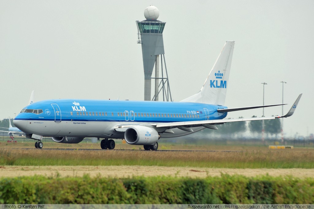 Boeing 737-8K2 (wl) KLM - Royal Dutch Airlines PH-BGB 37594 / 2594 Amsterdam-Schiphol (EHAM / AMS) 2009-06-27 � Karsten Palt, ID 2517 Boeing 737-8K2 (wl) KLM - Royal Dutch Airlines PH-BGB 37594 / 2594 Amsterdam-Schiphol (EHAM / AMS) 2009-06-27 � Karsten Palt, ID 2517
