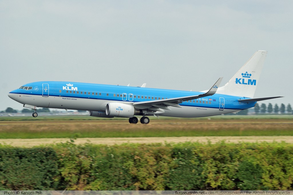 Boeing 737-8K2 (wl) KLM - Royal Dutch Airlines PH-BXZ 30368 / 2533 Amsterdam-Schiphol (EHAM / AMS) 2009-06-27 � Karsten Palt, ID 2521 Boeing 737-8K2 (wl) KLM - Royal Dutch Airlines PH-BXZ 30368 / 2533 Amsterdam-Schiphol (EHAM / AMS) 2009-06-27 � Karsten Palt, ID 2521