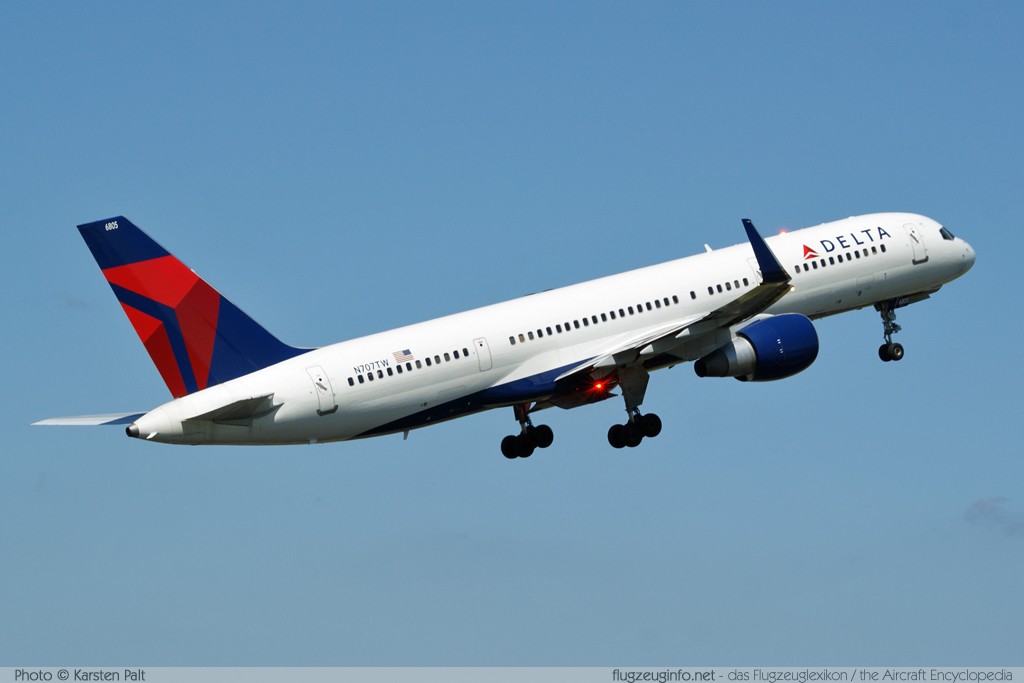 Boeing 757-2Q8 (wl) Delta Air Lines N707TW 27625 / 744 Amsterdam-Schiphol (EHAM / AMS) 2009-06-23 � Karsten Palt, ID 2413 Boeing 757-2Q8 (wl) Delta Air Lines N707TW 27625 / 744 Amsterdam-Schiphol (EHAM / AMS) 2009-06-23 � Karsten Palt, ID 2413