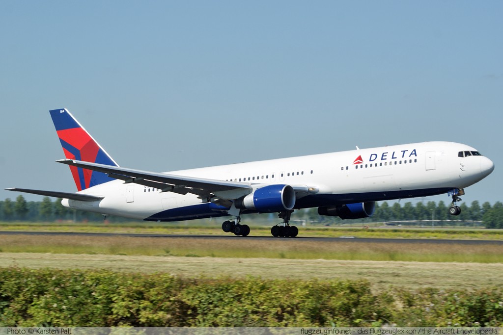 Boeing 767-332ER Delta Air Lines N184DN 27111 / 496 Amsterdam-Schiphol (EHAM / AMS) 2009-06-23 � Karsten Palt, ID 2407 Boeing 767-332ER Delta Air Lines N184DN 27111 / 496 Amsterdam-Schiphol (EHAM / AMS) 2009-06-23 � Karsten Palt, ID 2407