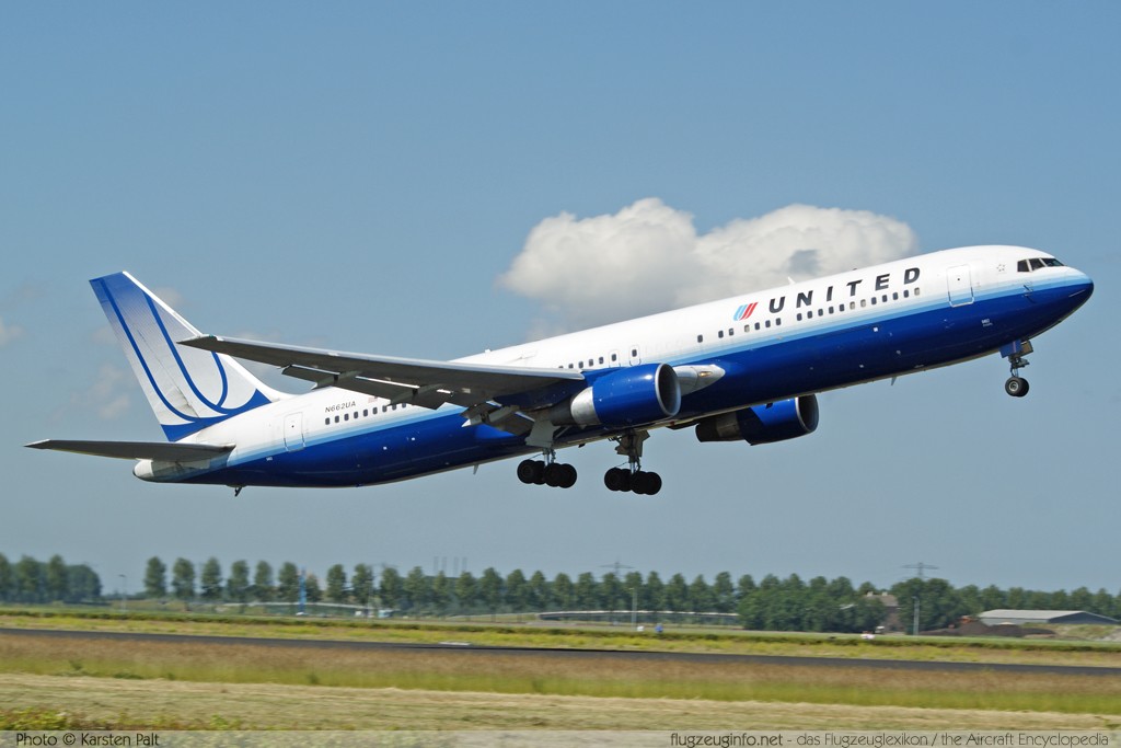 Boeing 767-322ER United Airlines N662UA 27159 / 513 Amsterdam-Schiphol (EHAM / AMS) 2009-06-23 � Karsten Palt, ID 2411 Boeing 767-322ER United Airlines N662UA 27159 / 513 Amsterdam-Schiphol (EHAM / AMS) 2009-06-23 � Karsten Palt, ID 2411