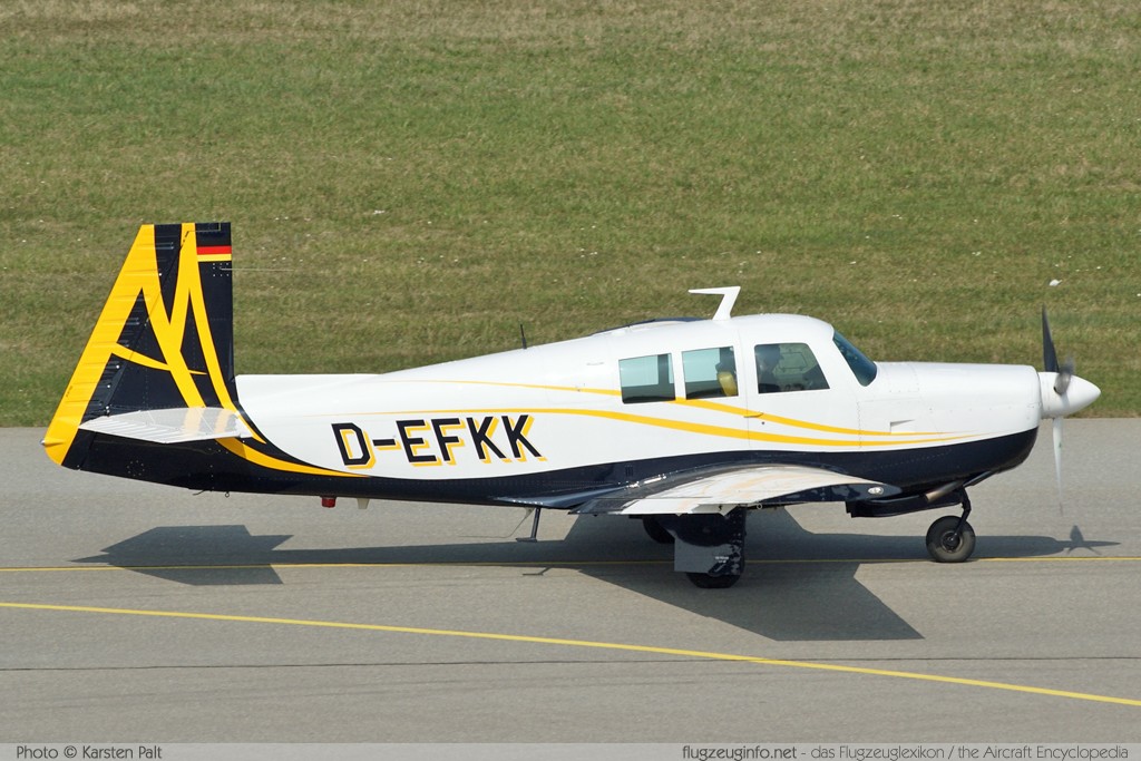 Mooney M20F Executive D-EFKK 22-1202 Friedrichshafen (EDNY / FDH) 2009-04-03 � Karsten Palt, ID 1740 Mooney M20F Executive D-EFKK 22-1202 Friedrichshafen (EDNY / FDH) 2009-04-03 � Karsten Palt, ID 1740