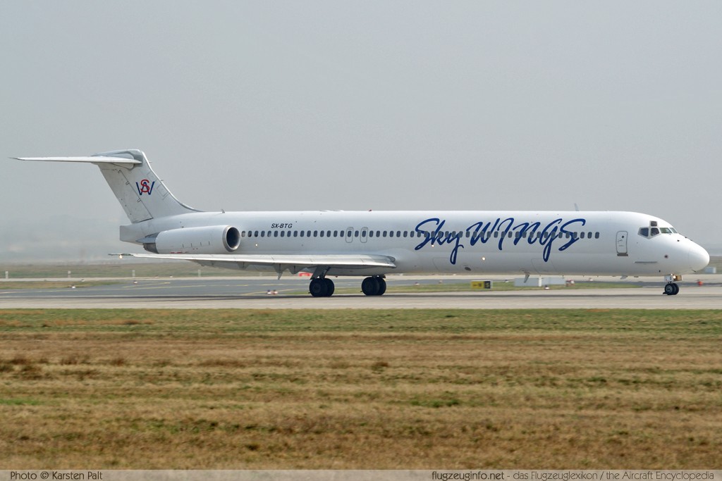 McDonnell Douglas MD-83 Sky Wings Airlines SX-BTG 49856 / 1675 Frankfurt am Main (EDDF / FRA) 2009-04-05 � Karsten Palt, ID 2041 McDonnell Douglas MD-83 Sky Wings Airlines SX-BTG 49856 / 1675 Frankfurt am Main (EDDF / FRA) 2009-04-05 � Karsten Palt, ID 2041
